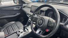 MG Hs 1.5 T-GDI Exclusive 5dr DCT Petrol Hatchback